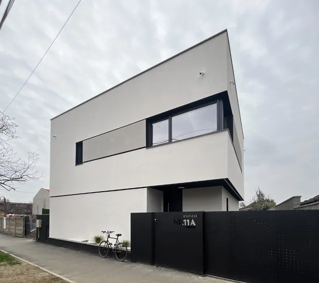 PO HOUSE